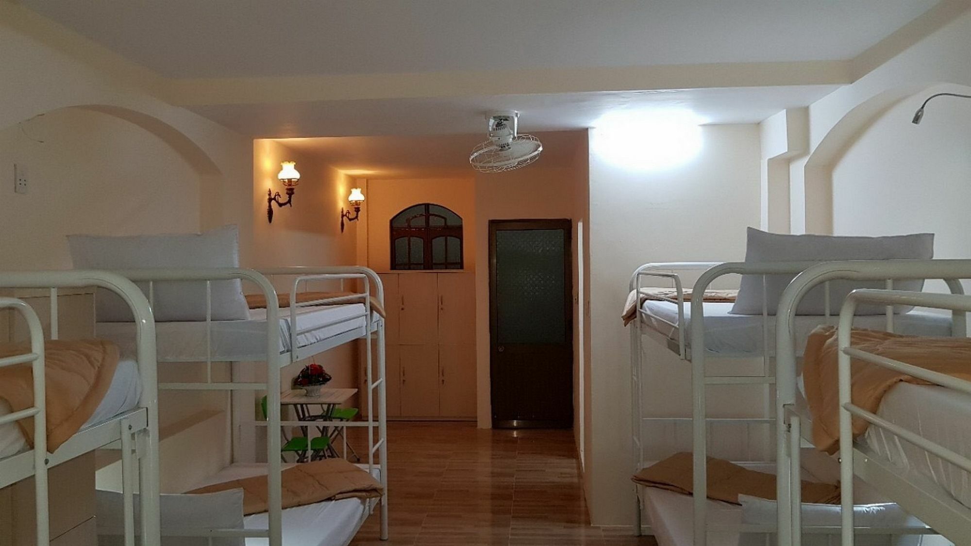 Saigon Fantastic Hostel Хошимин Екстериор снимка
